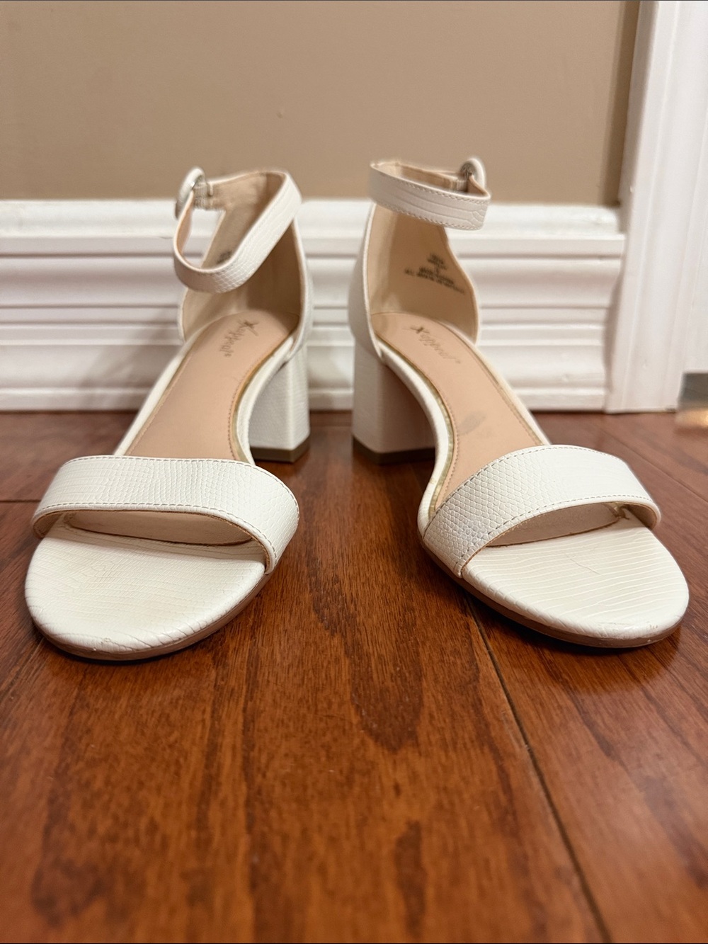 X/Appeal White pattern open toe 2 1/2” heels - Size 7.5
